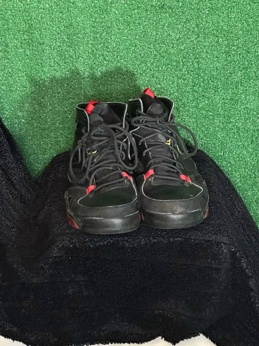 Jordan Flight Club 91 Black Varsity Red Dandelion 555475-067 Men Size 10
